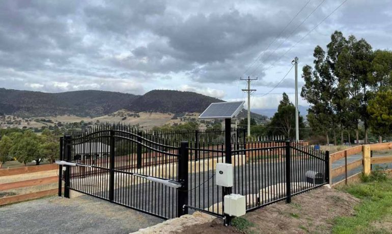 Australian FENCING and GATE Awards entry by Hobart Gate Concepts